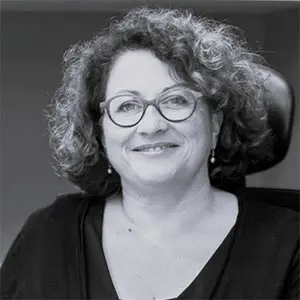 CORINNE PÉRON <br />AGENT GÉNÉRAL D’ASSURANCES SWISSLIFE SPÉCIALISTE PROTECTION SOCIALE 